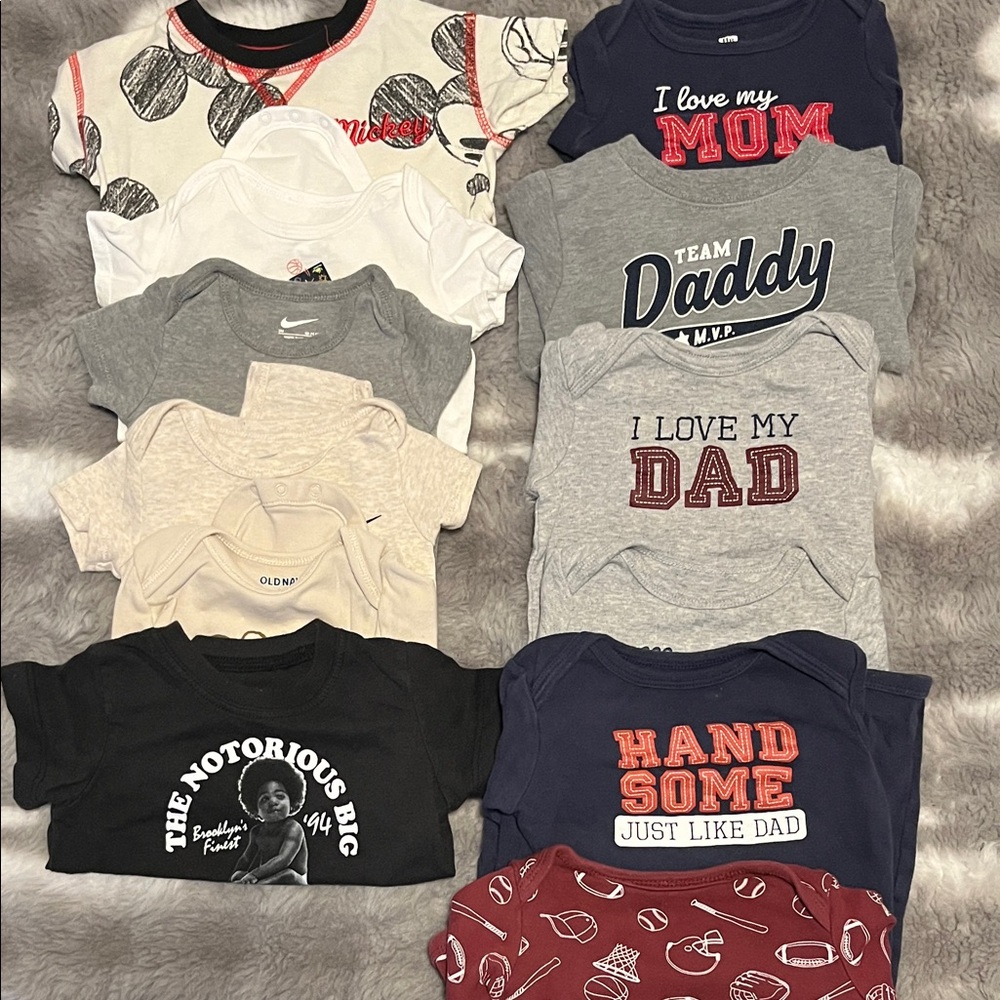 9-12 month Assorted Kids Graphic T-Shirts bundle